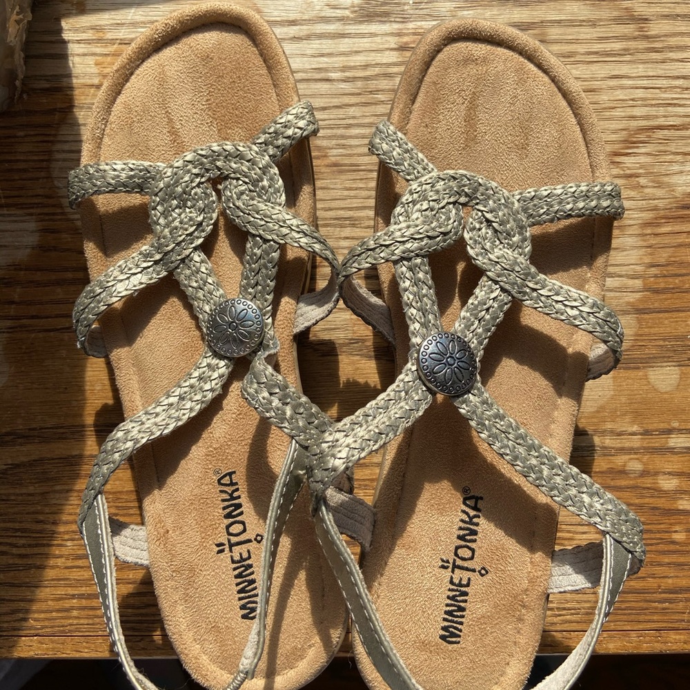 Minnetonka Silver Slingback Sandals